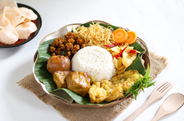 Nasi Uduk Jakarta Hidangan Tradisi Yang Melekat